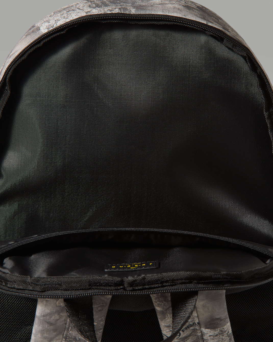 Jordan Realtree Daypack (21L)