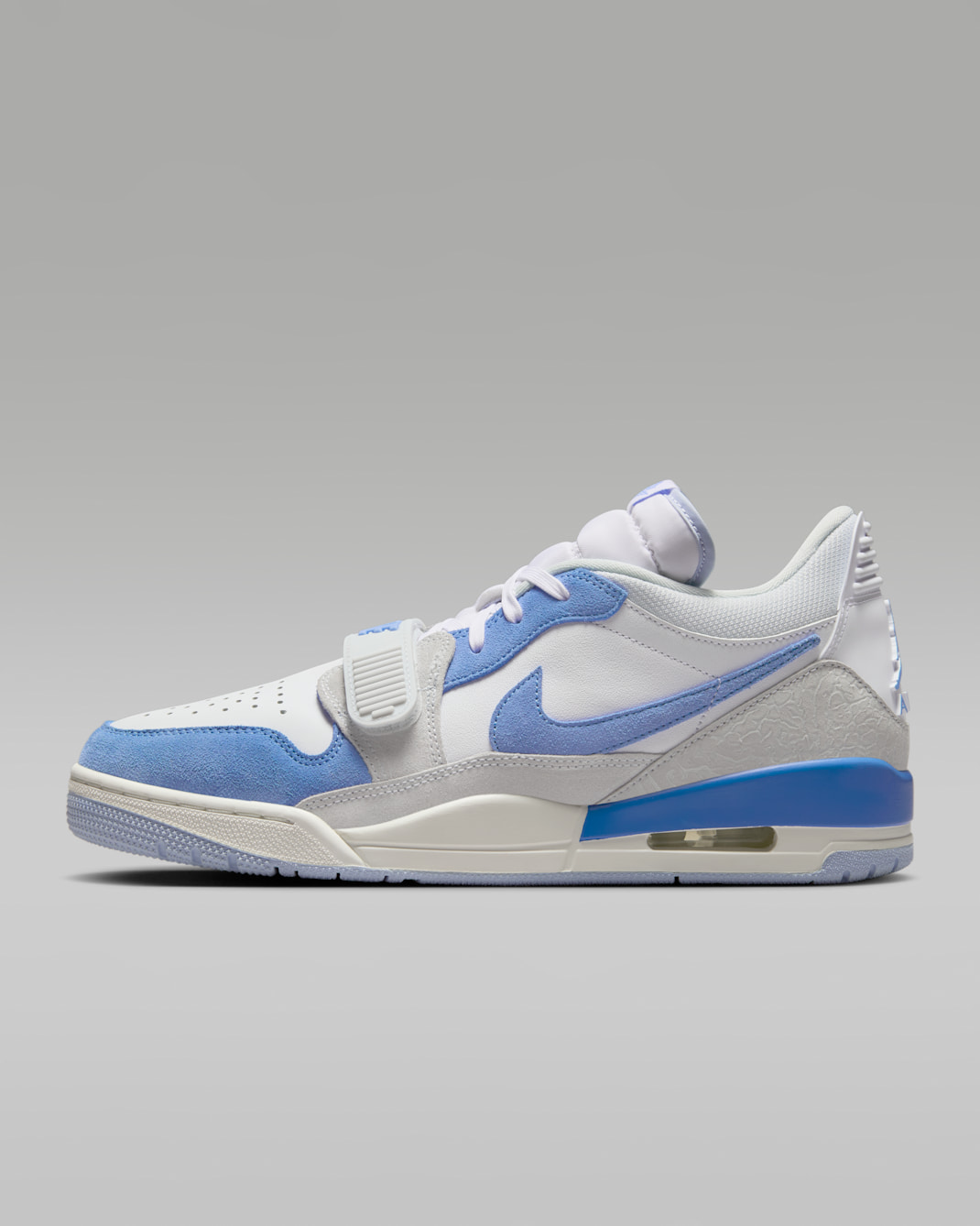 Air Jordan Legacy 312 Low Men's Shoes - White/Pure Platinum/Sail/Legend Blue