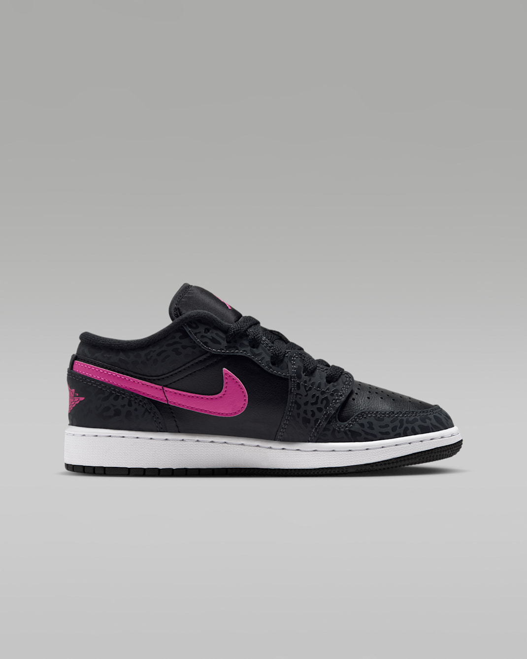 Air Jordan 1 Low SE Big Kids' Shoes