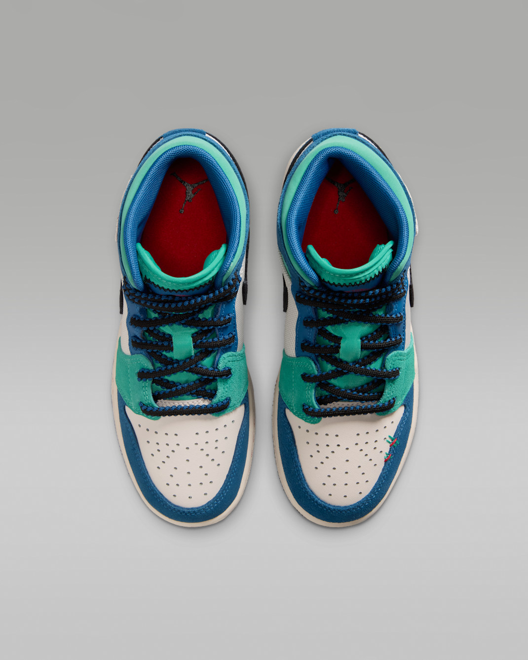 Air Jordan 1 Mid SE Big Kids' Shoes