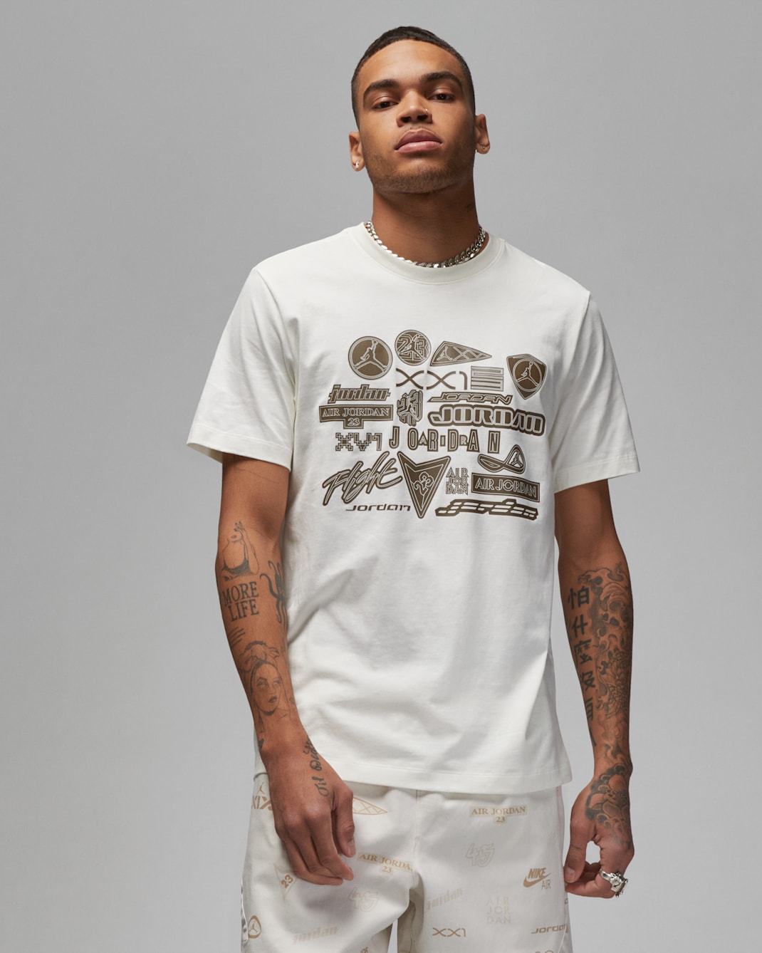 Jordan Men's Graphic T-Shirt - Sail/Palomino