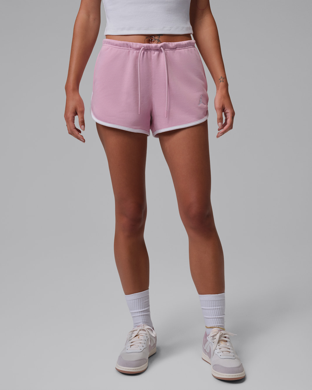 Short Jordan Brooklyn Fleece pour femme - Iced Carmine/Blanc