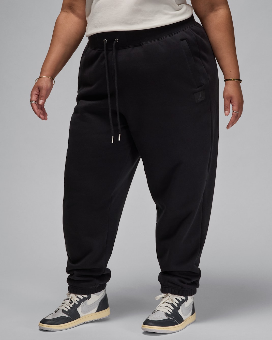 Pants para mujer (talla grande) Jordan Flight Fleece - Negro/Gris humo oscuro