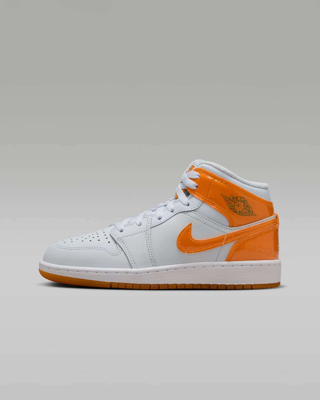 Air Jordan 1 Mid SE Big Kids' Shoes - Football Grey/Pine Green/White/Orange Peel