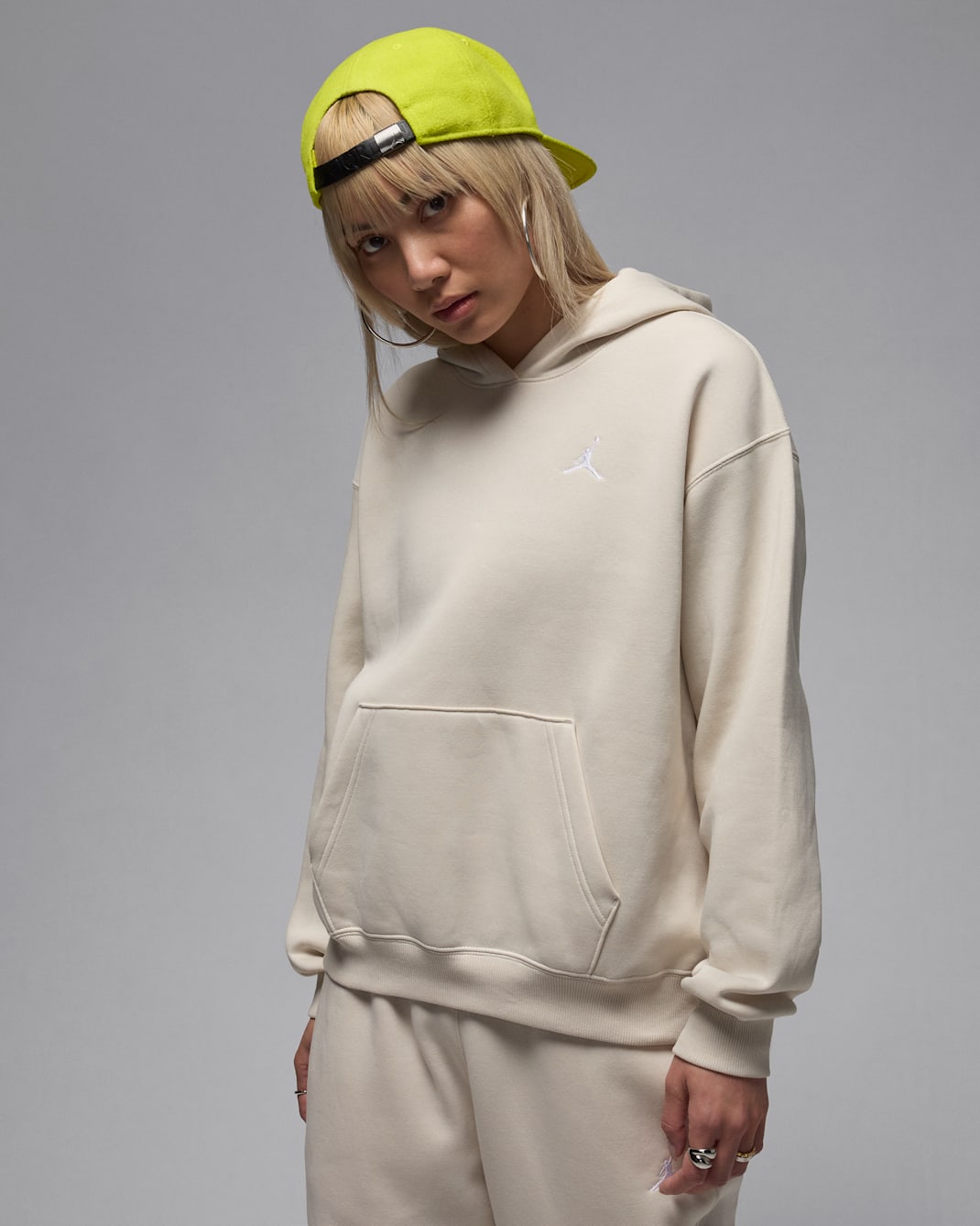 Jordan Brooklyn Fleece Kadın Kapüşonlu Sweatshirt'ü - Light Orewood Brown/Beyaz