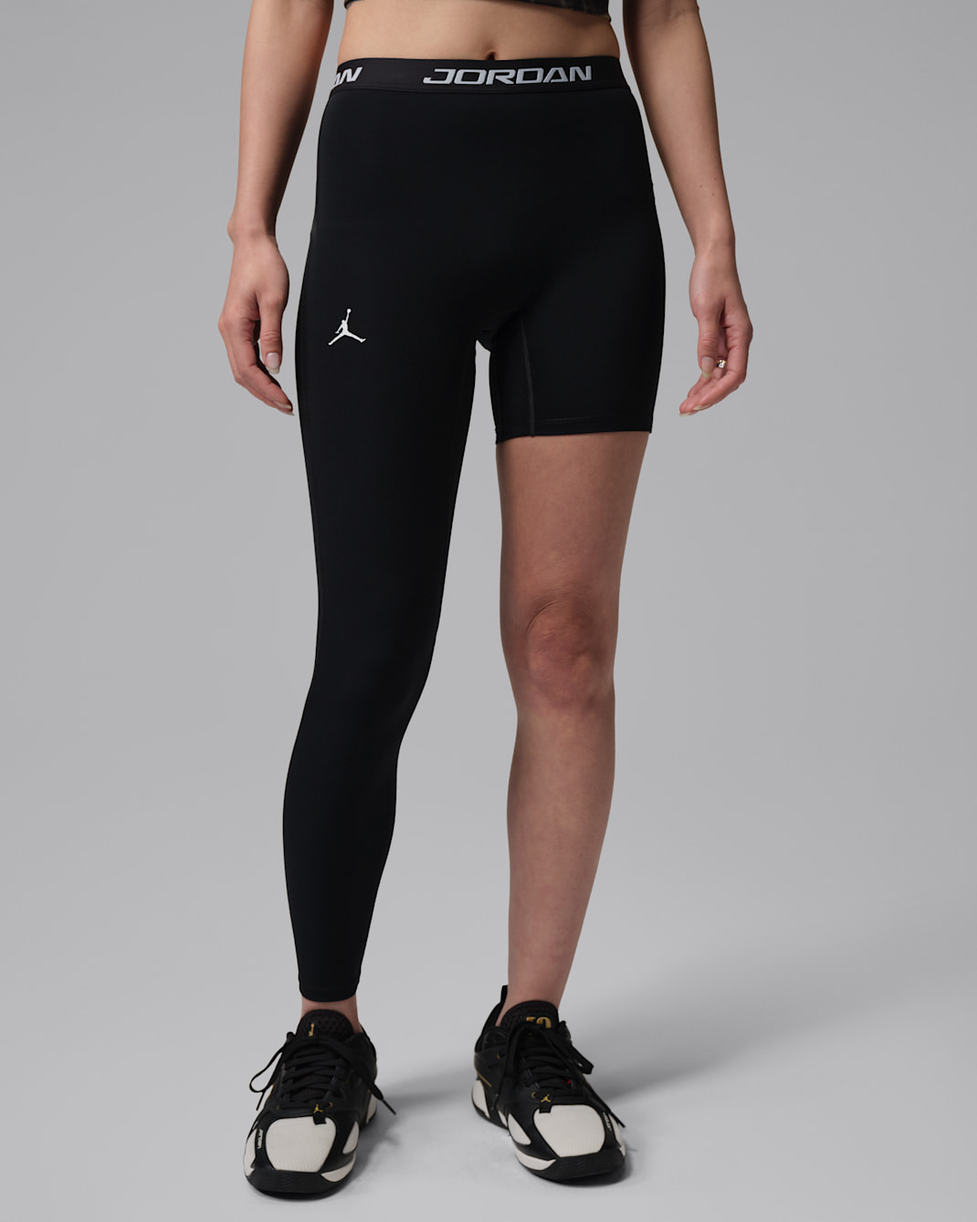조던 스포츠 여성 하이라이즈 싱글 레그 농구 레깅스(오른쪽) - 블랙/화이트