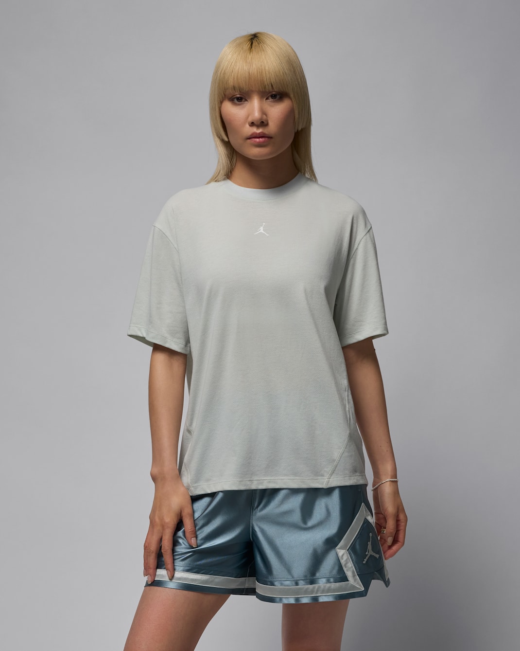 Jordan Sport Women's Diamond Short-Sleeve Top - Light Silver/White