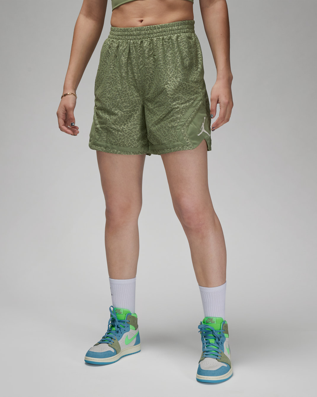 Jordan Sport Women's Diamond Shorts - Oil Green/Phantom