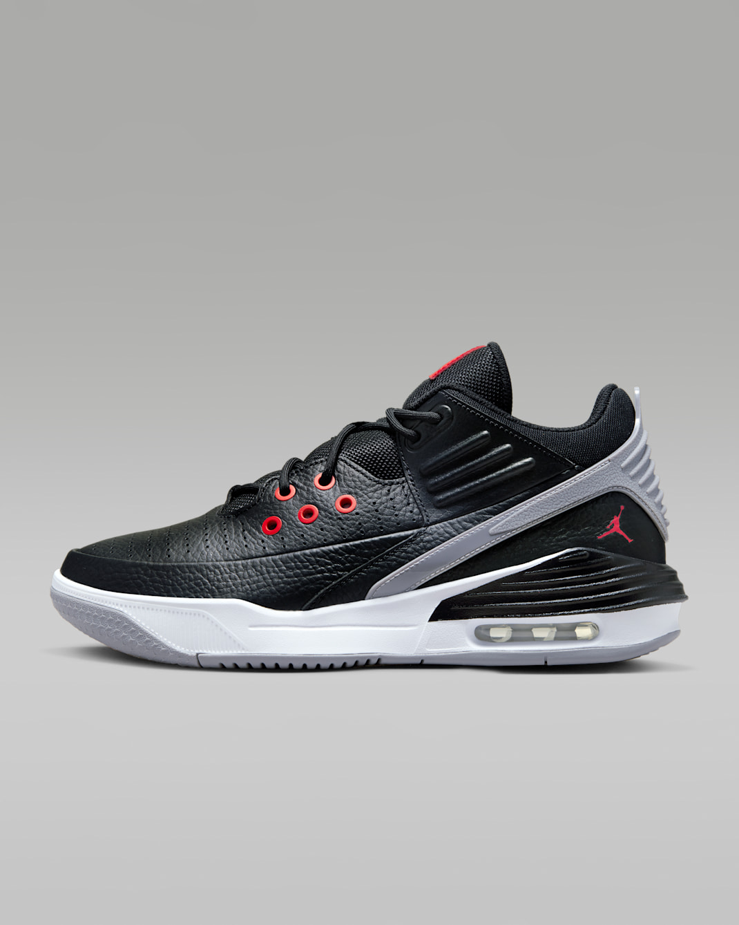 Tenis para hombre Jordan Max Aura 5 - Negro/Blanco/Gris cemento/Rojo universitario