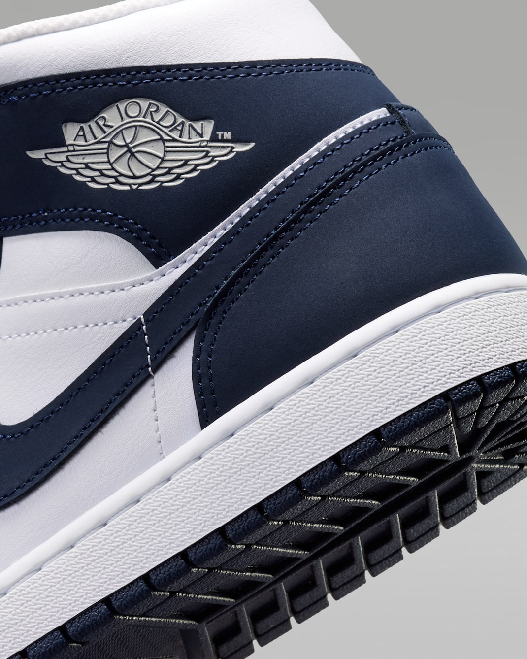 Air Jordan 1 Mid Men's Shoes