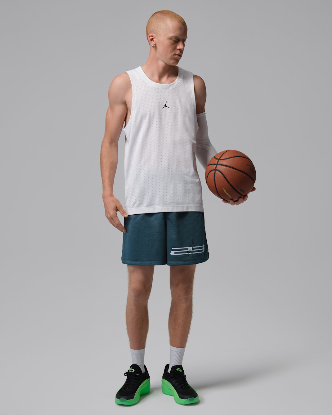 Jordan Men's Dri-FIT Mesh Graphic Shorts