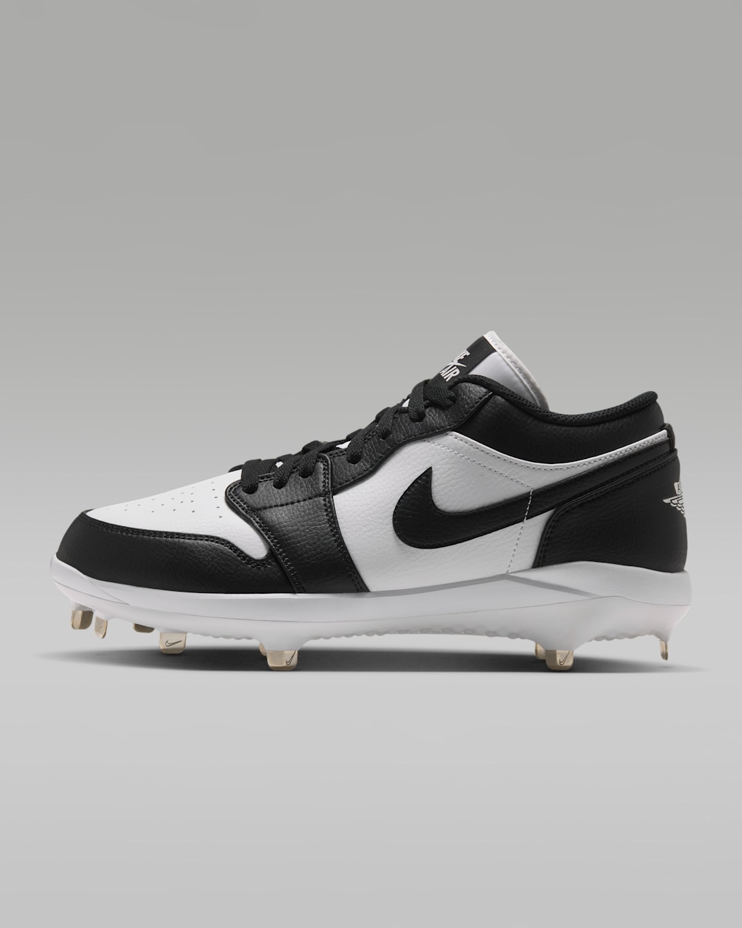 Jordan 1 Retro Low Metal Baseball Cleats - White/Black