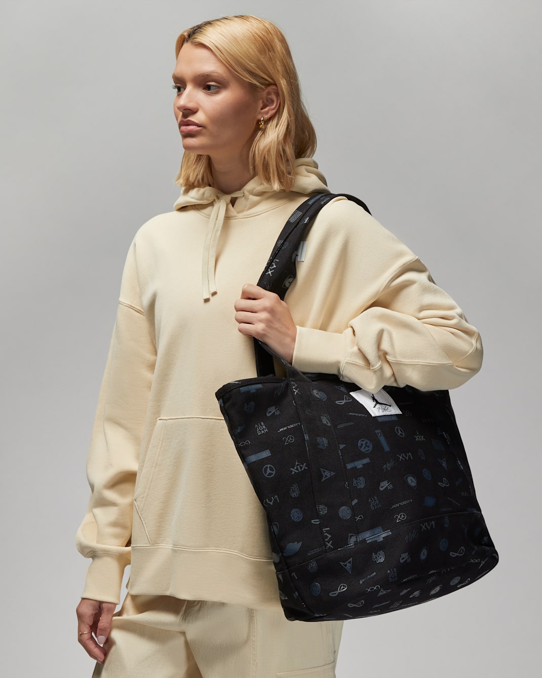 Bolsa tipo Tote de material reciclado resistente al agua Jordan Flight Printed Recycled Cotton Carryall Tote (38L) - Negro