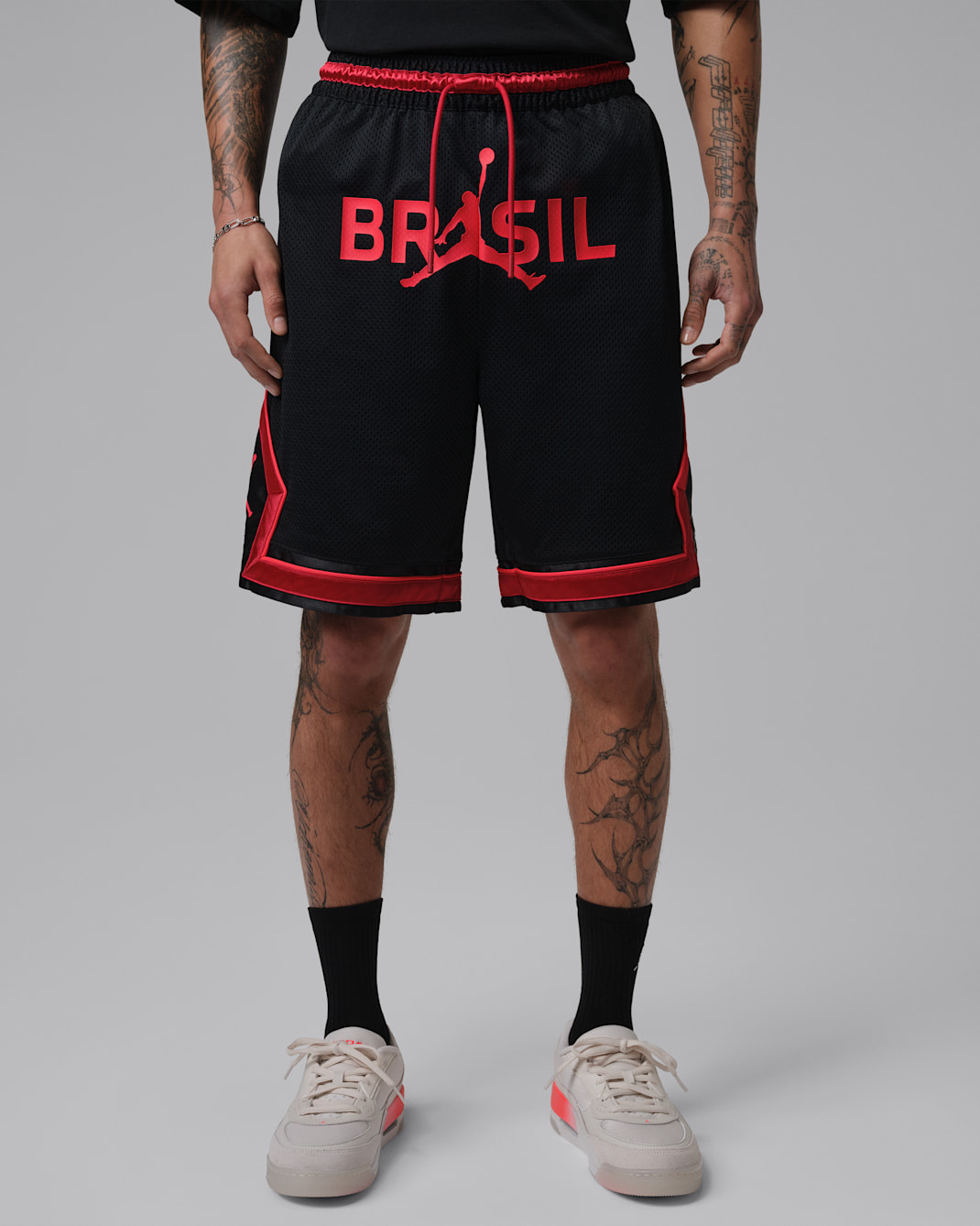 Jordan Men's Diamond Shorts - Black/University Red