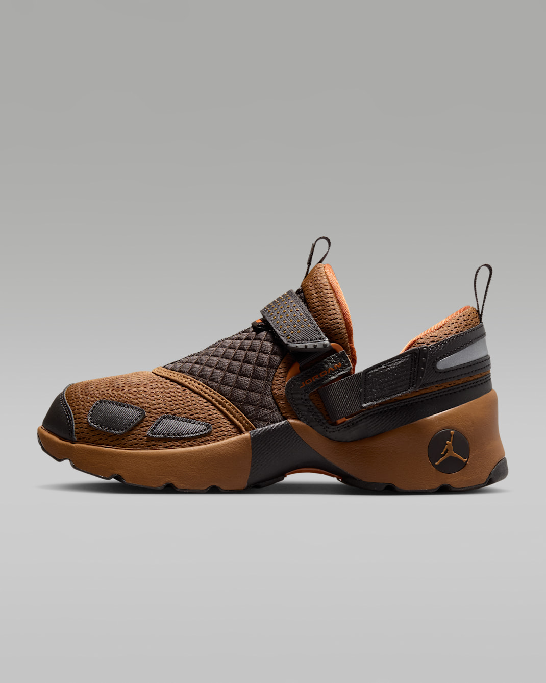 Jordan Trunner LX Women's Shoes - Light British Tan/Reflective Silver/White/Desert Orange