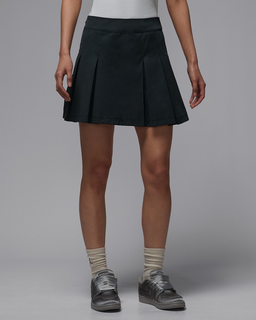 ジョーダン プールサイド ウィメンズ プリーツ スカート - ブラック