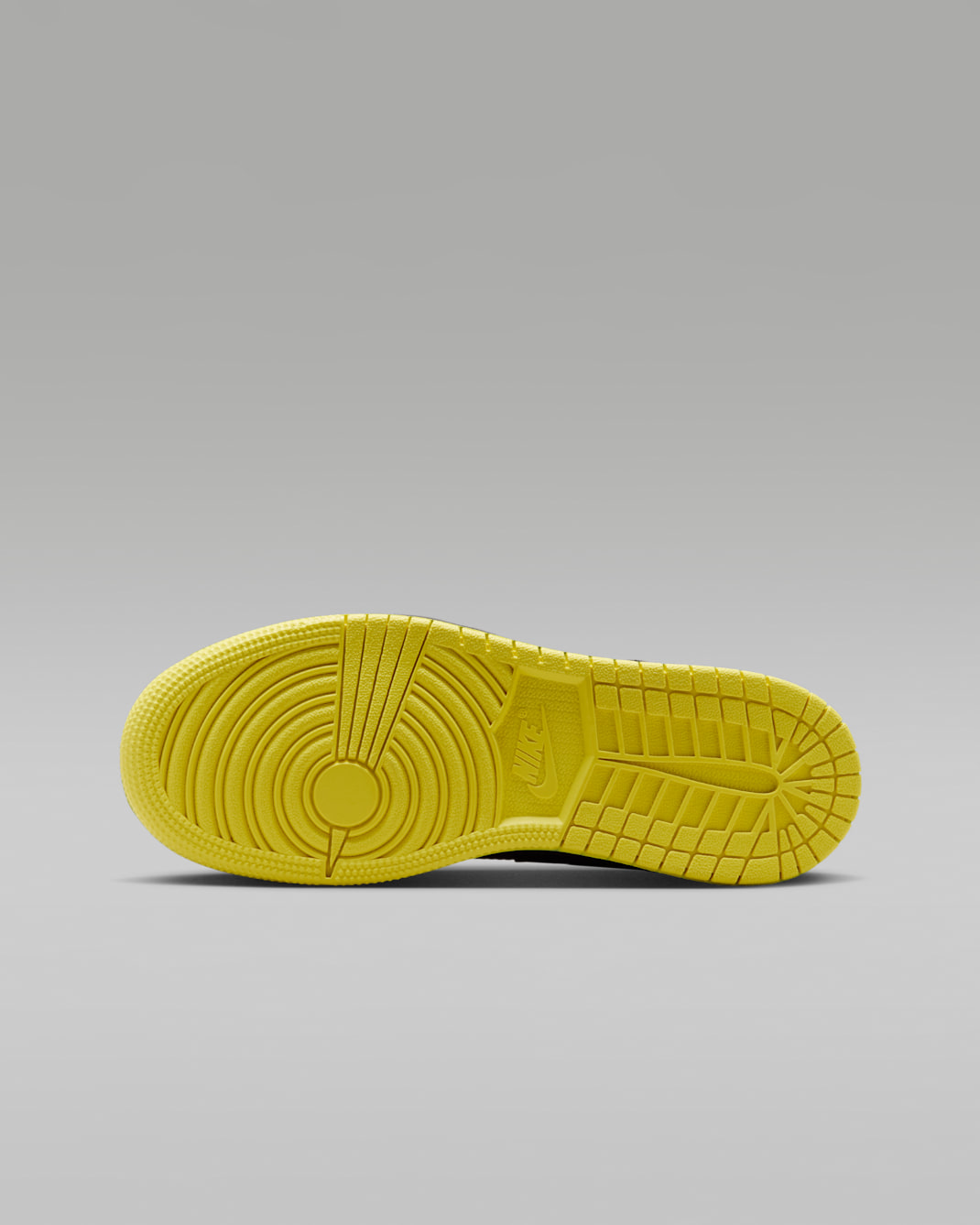 Air Jordan 1 Mid SE Big Kids' Shoes