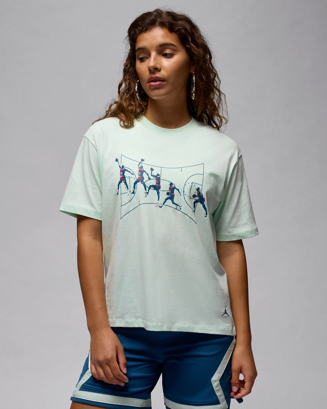 Jordan Women's Graphic Girlfriend T-Shirt - Barely Green/Industrial Blue