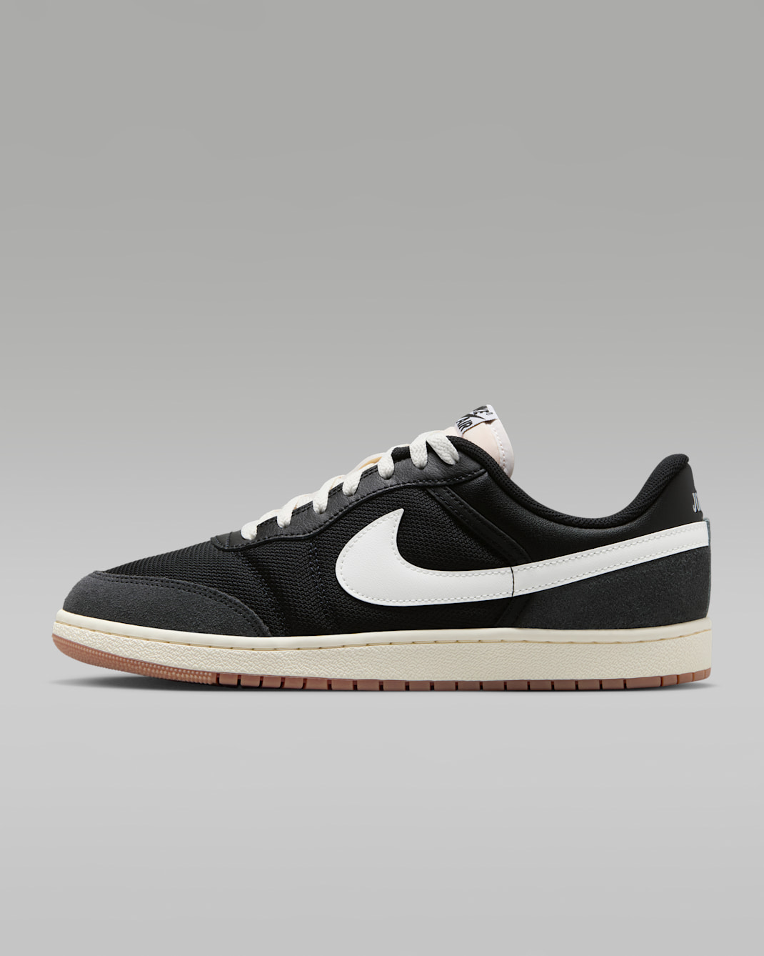 Air Jordan Skyline Low Men's Shoes - Black/Anthracite/Gum Medium Brown/Summit White