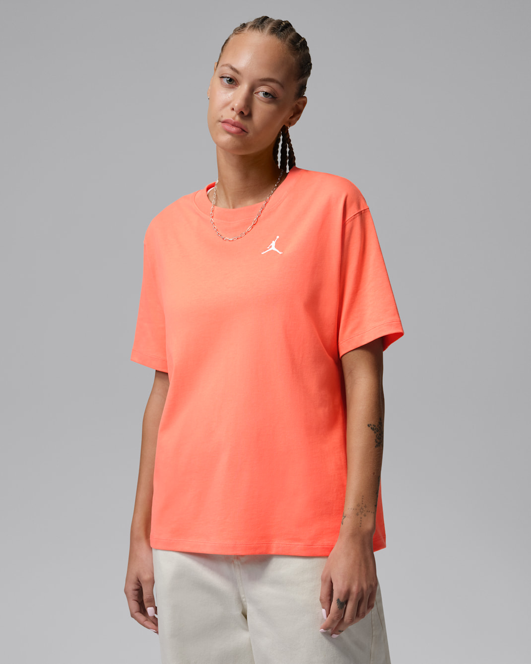 Playera para mujer Jordan Essentials - Mango salvaje claro/Blanco