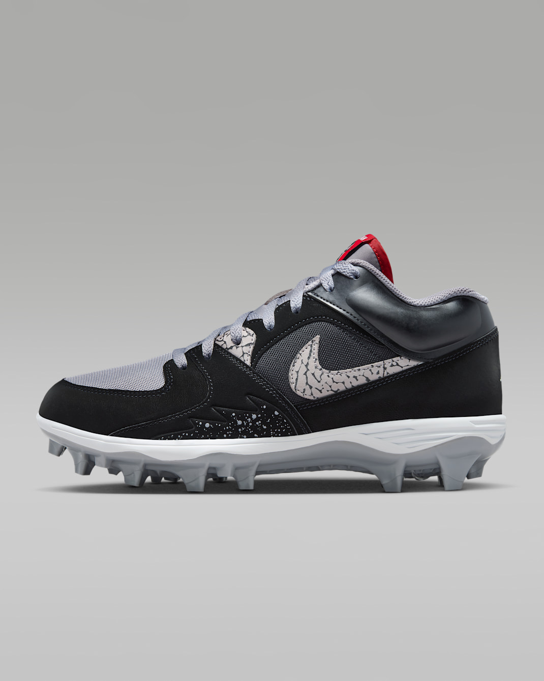 Tacos de fútbol americano Jordan Stadium 90 Low TD - Negro/Gris cemento/Blanco/Rojo pasión