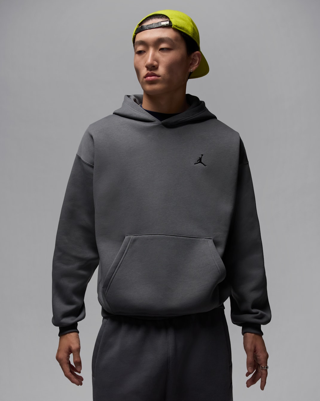เสื้อมีฮู้ดแบบสวมขนาดโอเวอร์ไซส์ผู้ชาย Jordan Brooklyn Fleece - Iron Grey/ดำ
