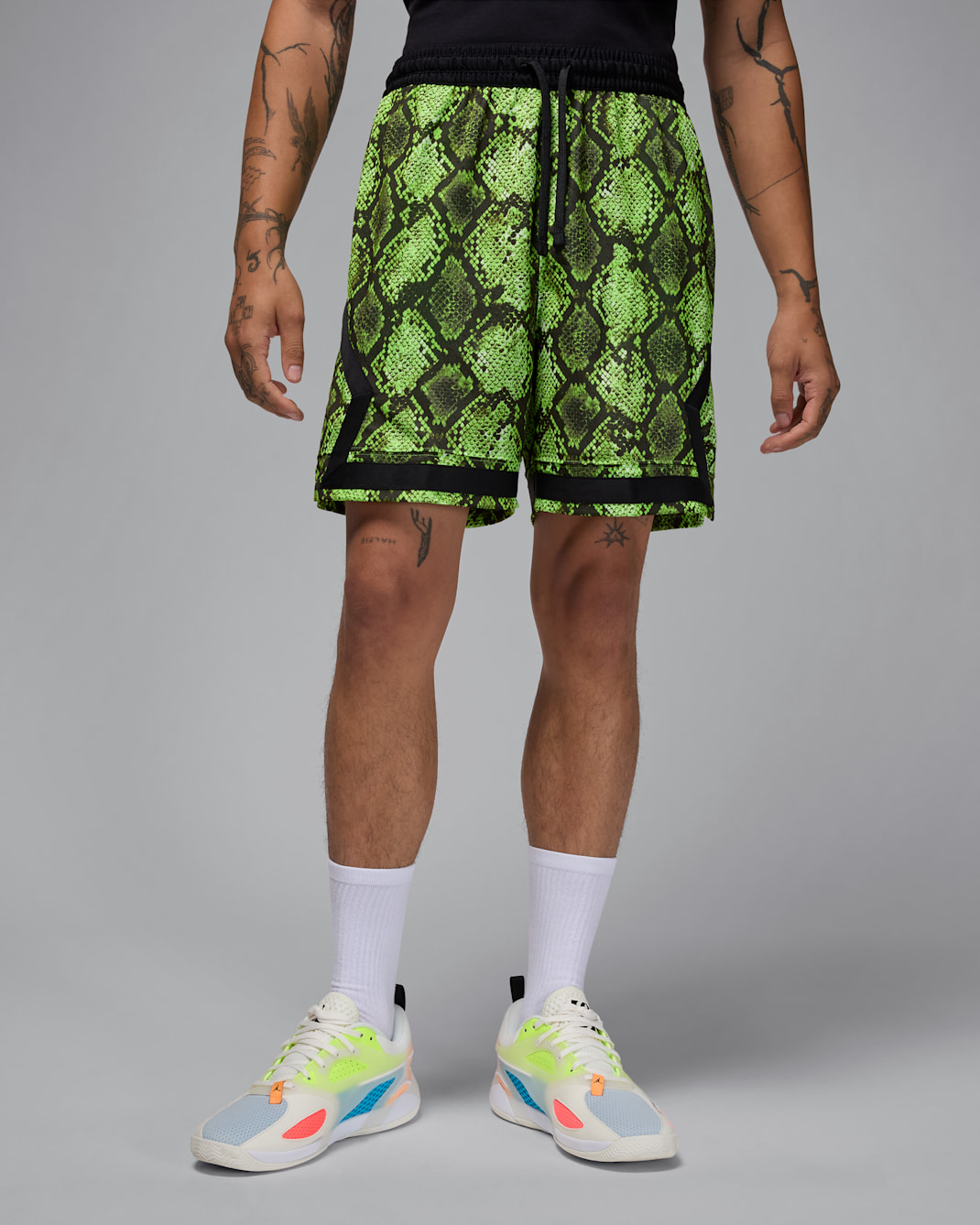 Jordan Sport Men's Dri-FIT Mesh Diamond Shorts - Electric Green/Black