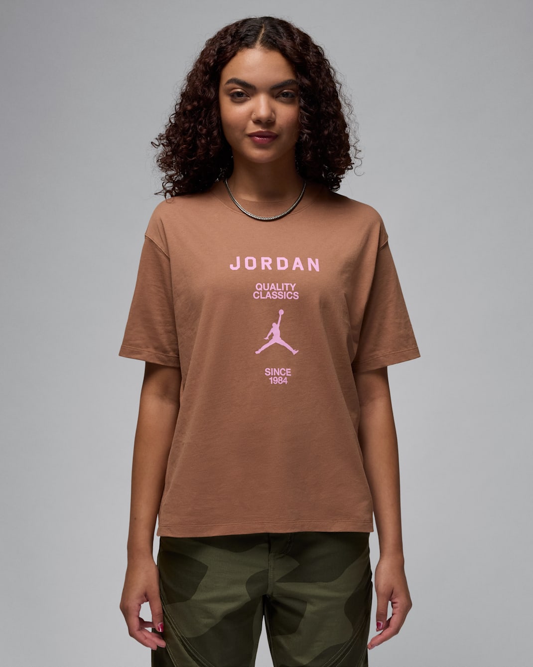 Jordan Women's Girlfriend T-Shirt - Archaeo Brown/Beyond Pink