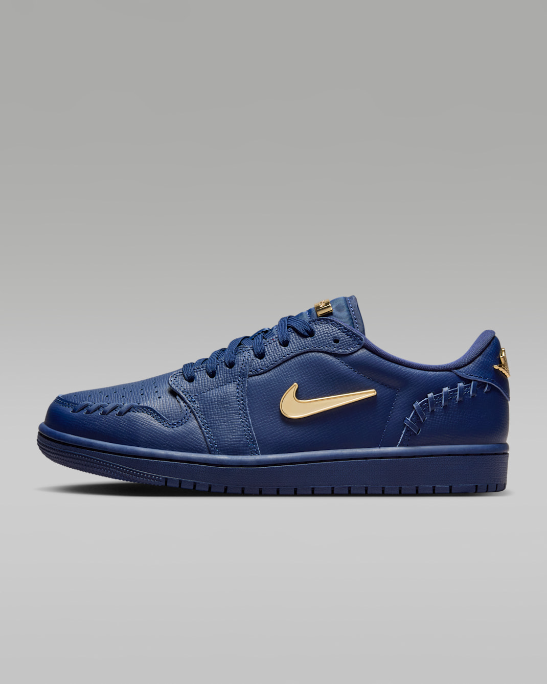 รองเท้าผู้หญิง Air Jordan 1 Low Method of Make - Midnight Navy/Midnight Navy/Metallic Gold