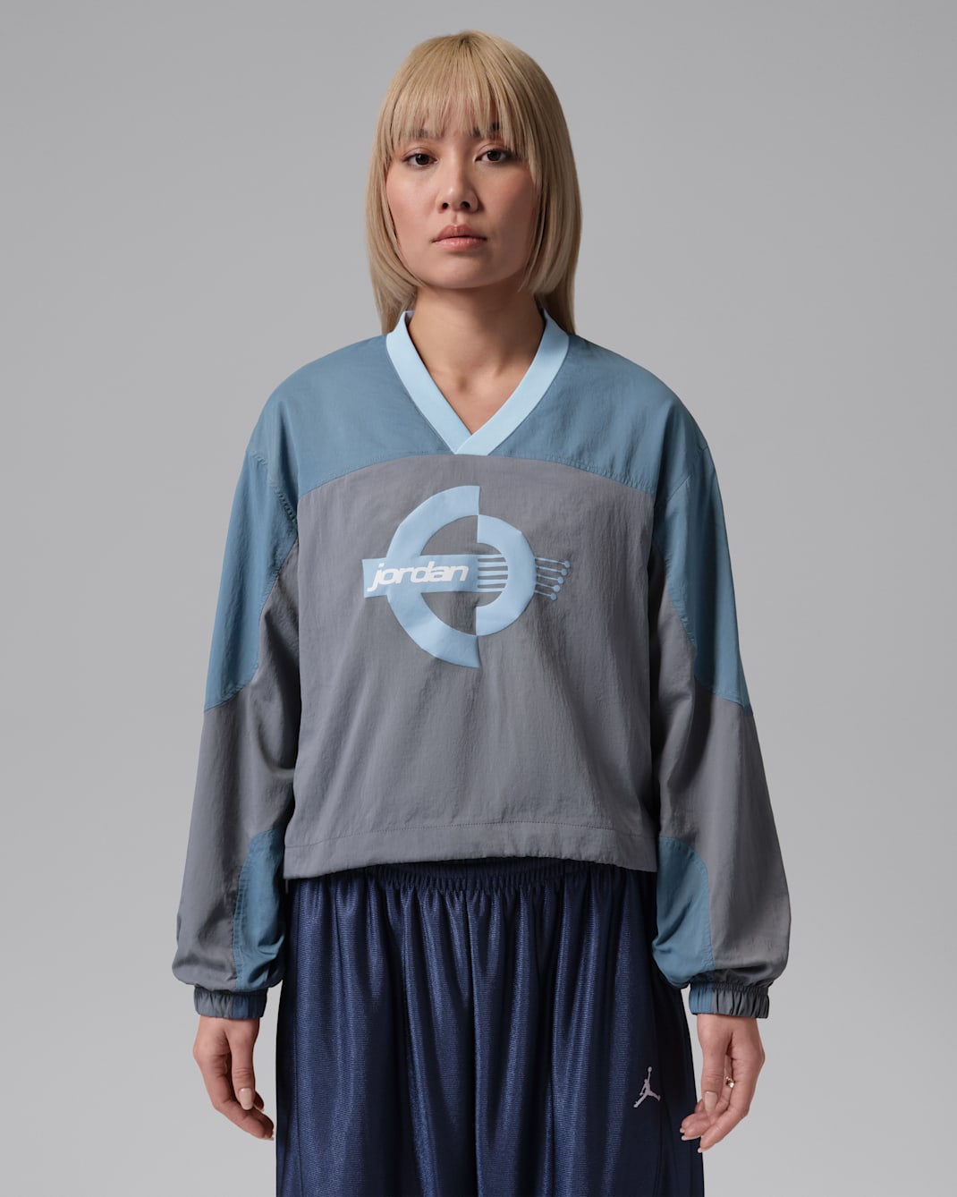 조던 브루클린 여성 우븐 긴팔 그래픽 풀오버 - 사이킥 블루/화이트/화이트