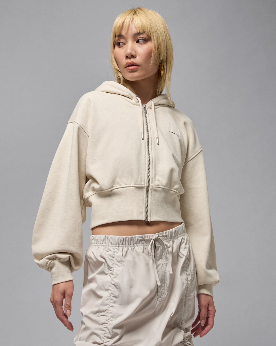 Jordan Flight Fleece Women's Cropped Satin-Lined Hoodie - Light Orewood Brown/Rattan