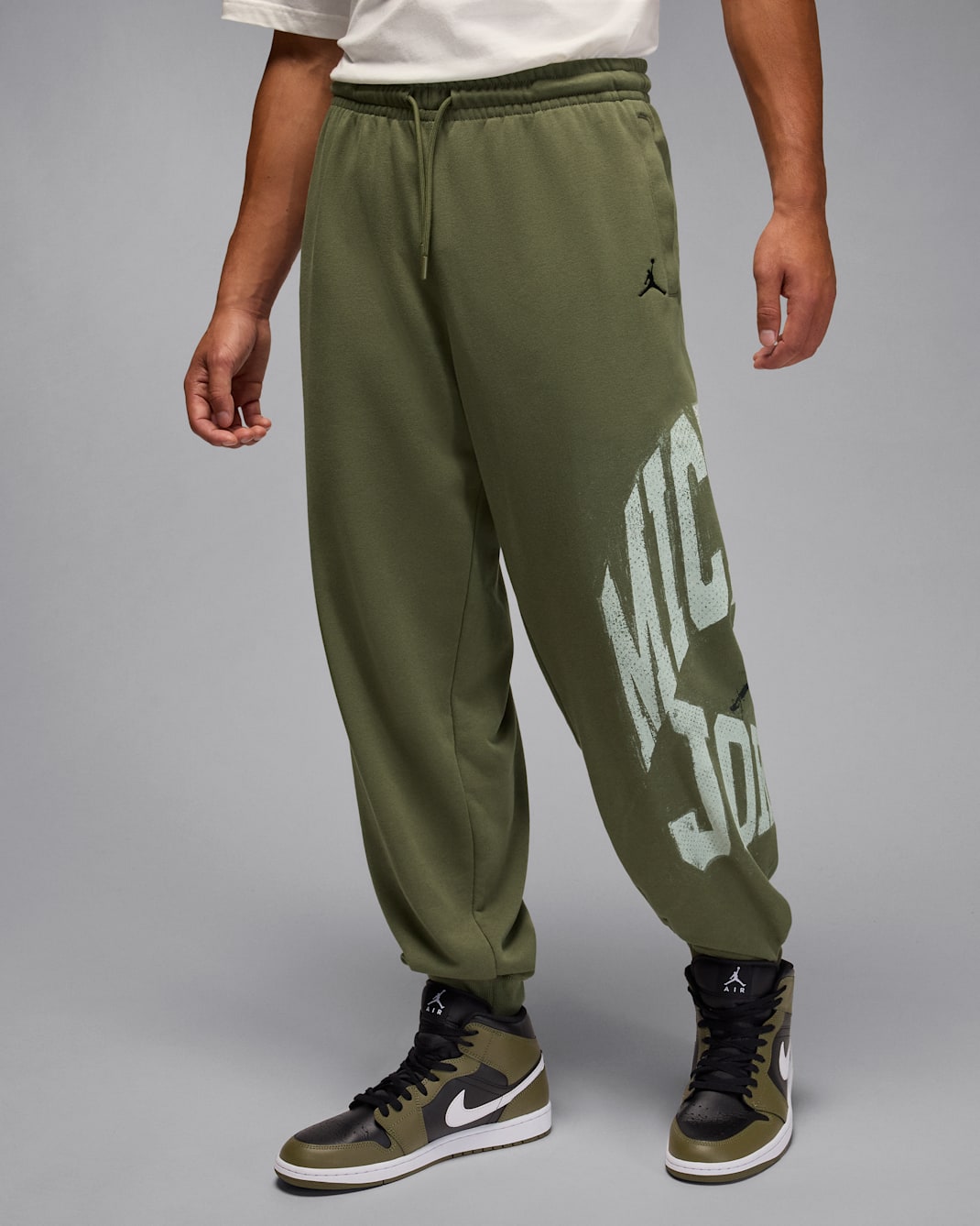 Jordan Brooklyn Men's Collegiate Pants - Medium Olive/Black