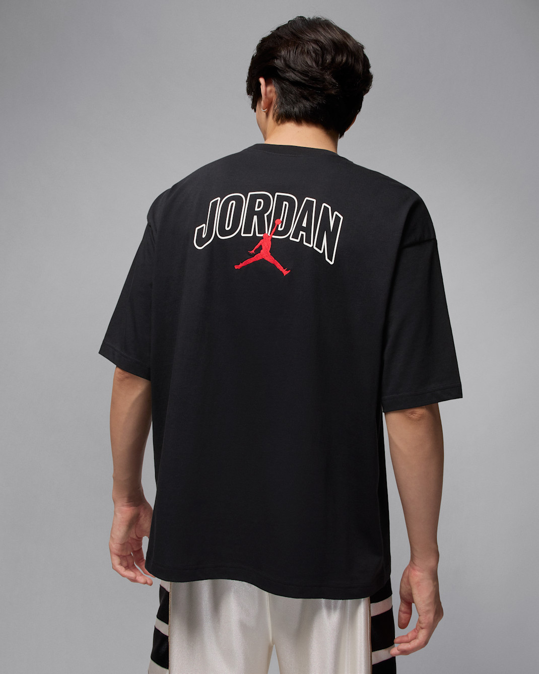 Jordan Brooklyn Men's Oversized Short-Sleeve T-Shirt - Black/White/Gym Red