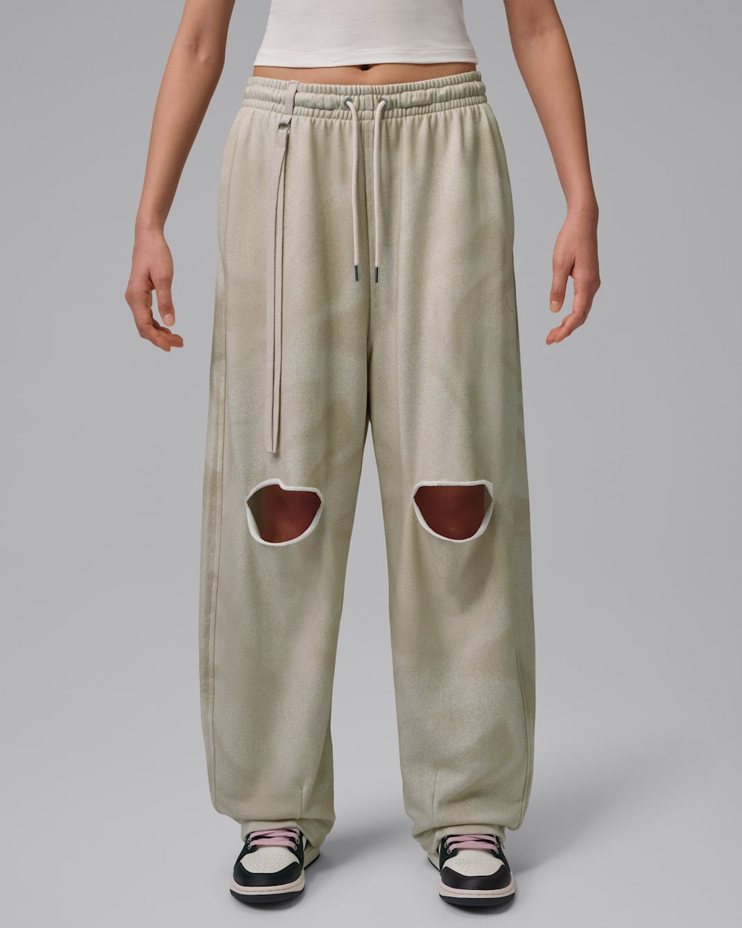 조던 플리스 여성 배기 팬츠 - 세일/라이트 오어우드 브라운