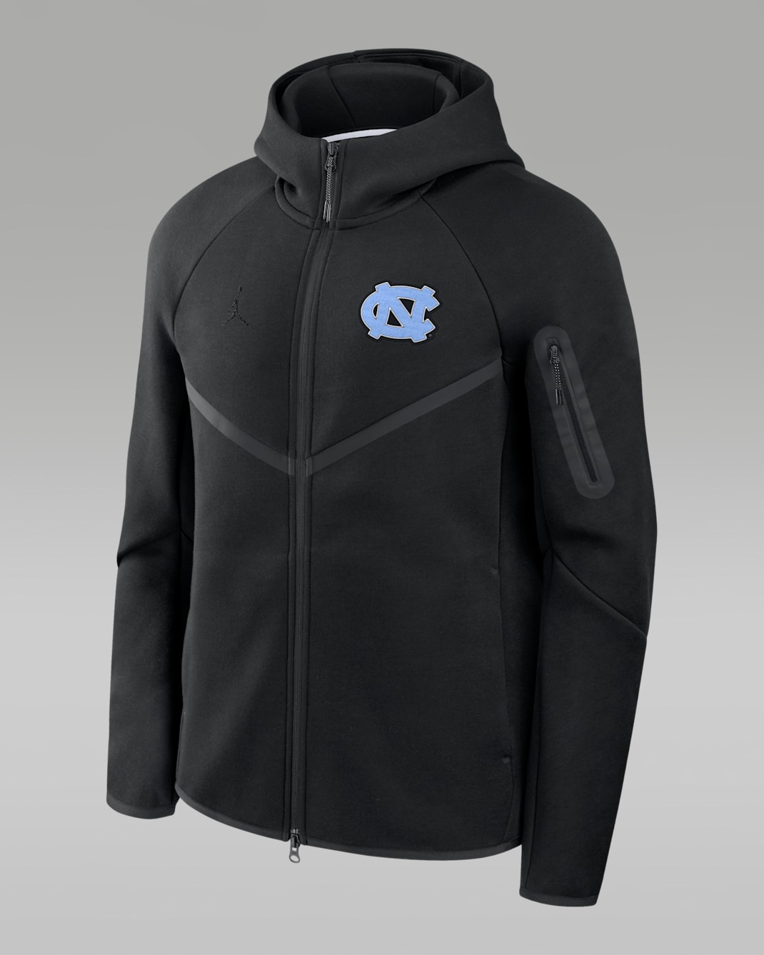 Chamarra universitaria marca Jordan con gorro de cierre completo para hombre North Carolina Tech Fleece Windrunner - Negro