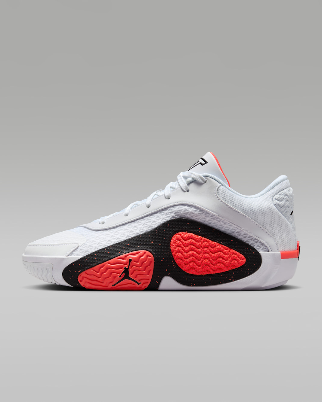 テイタム 2 PF "Red Cement" バスケットボールシューズ - ホワイト/ブライトクリムゾン/ブラック