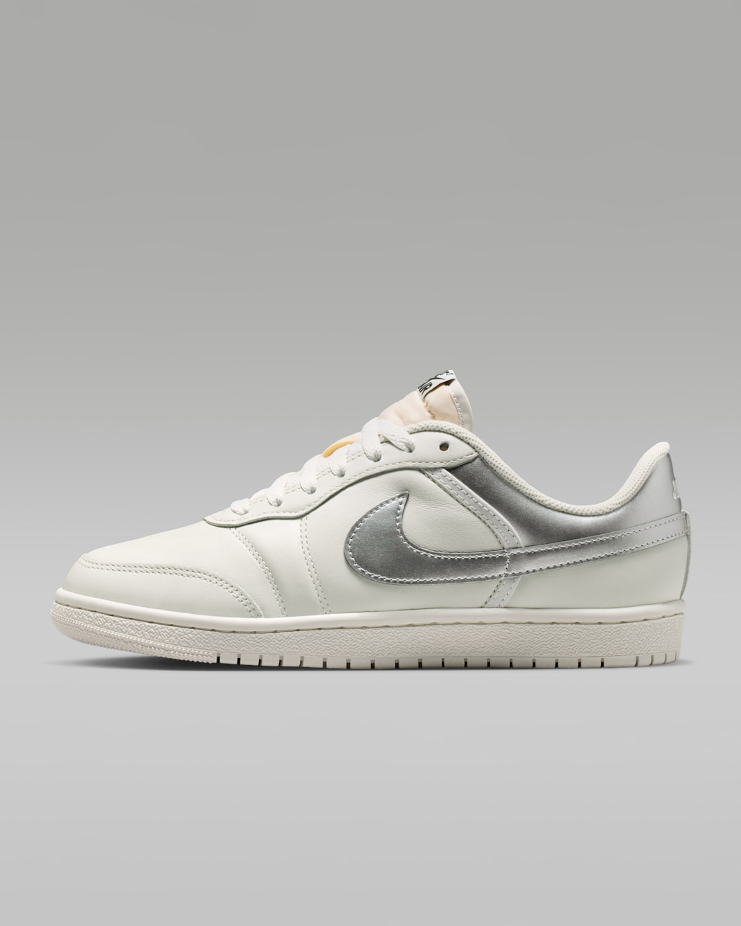 Air Jordan Skyline Low damesschoenen - Swan/Zwart/Metallic Silver