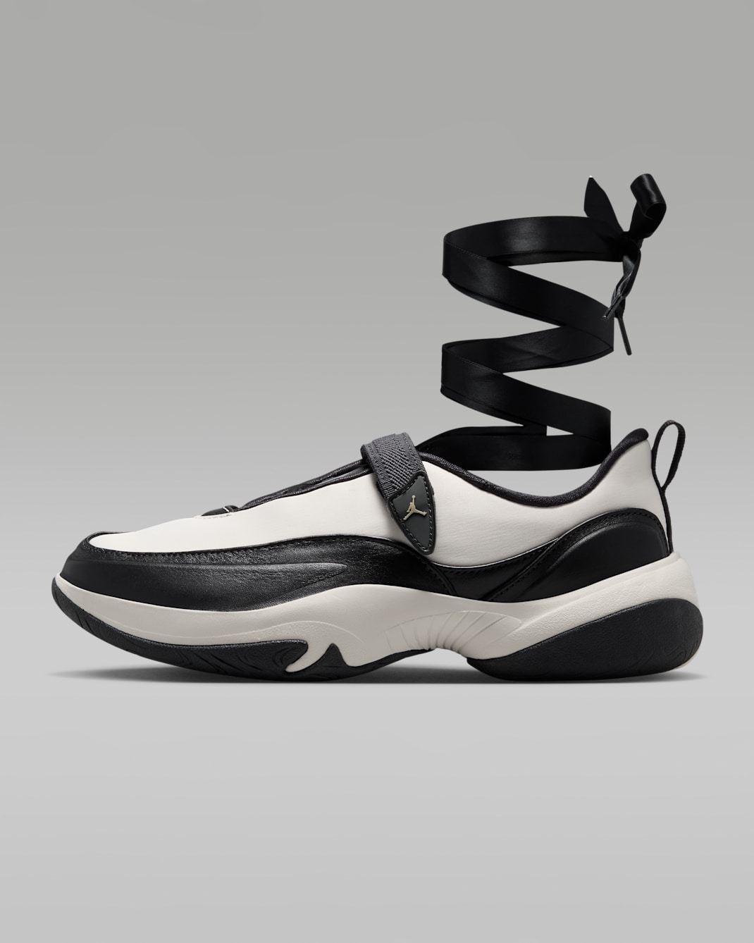 Jordan Pointe Women's Shoes - Black/Chalk/Flat Gold Star