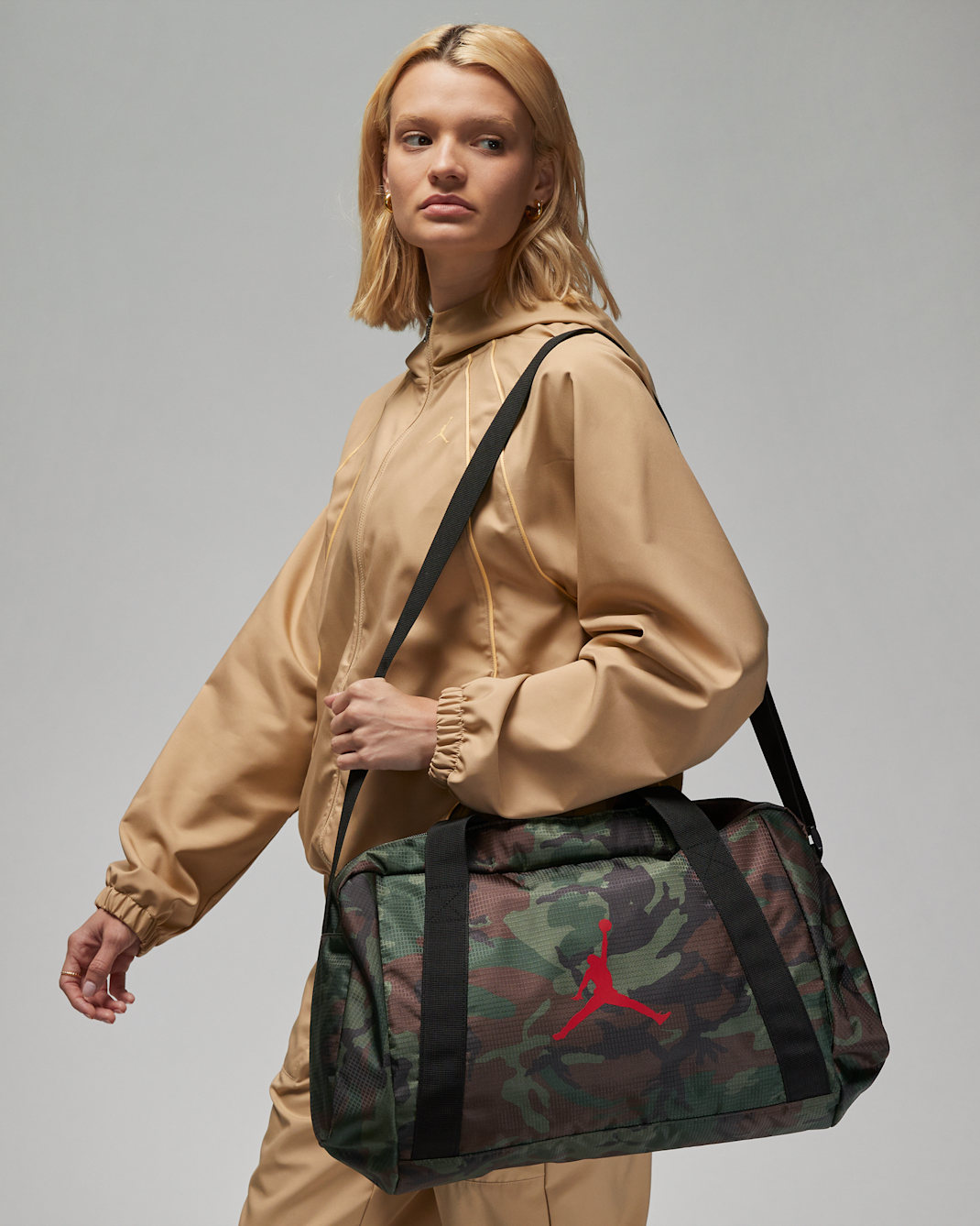 Jordan Essentials Duffle Duffle Bag (15L) - Camo Green