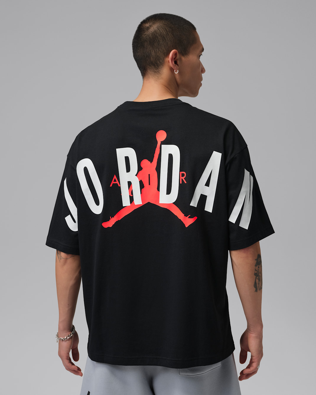 Jordan Men's Oversized T-Shirt - Black/Infrared 23