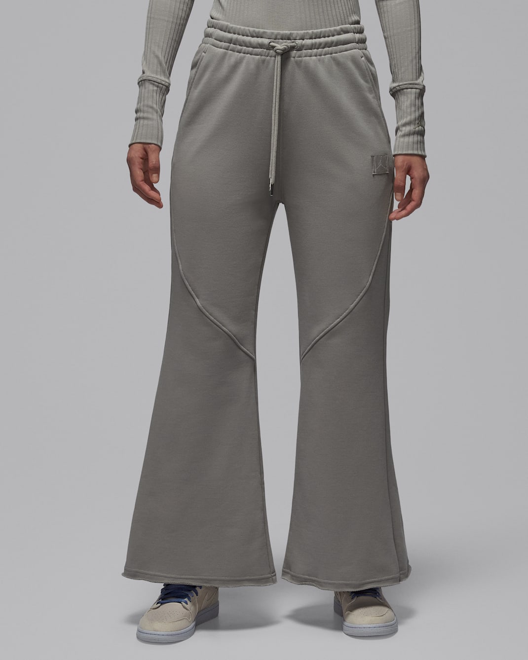 Jordan Flight Fleece Women's Flared Pants - Enigma Stone/Cobblestone