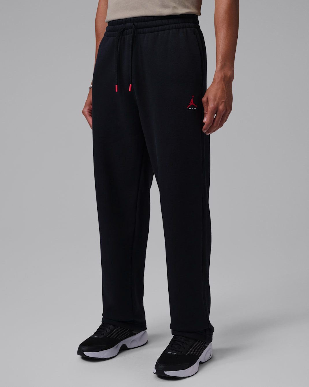 Pantaloni in fleece con orlo aperto Statement Jordan Brooklyn – Uomo - Nero/University Red
