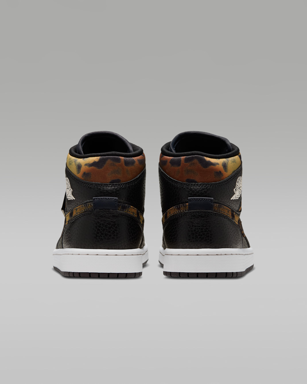 Air Jordan 1 Mid SE Women's Shoes
