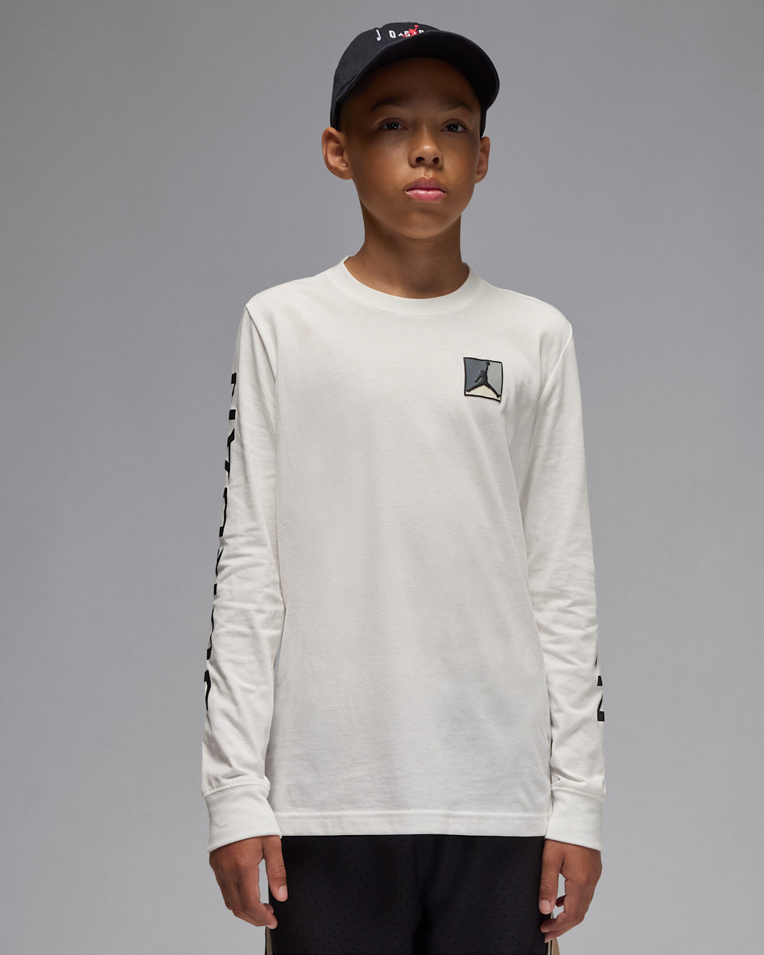 Jordan Essentials Big Kids' Baseline Long Sleeve T-Shirt - Sail