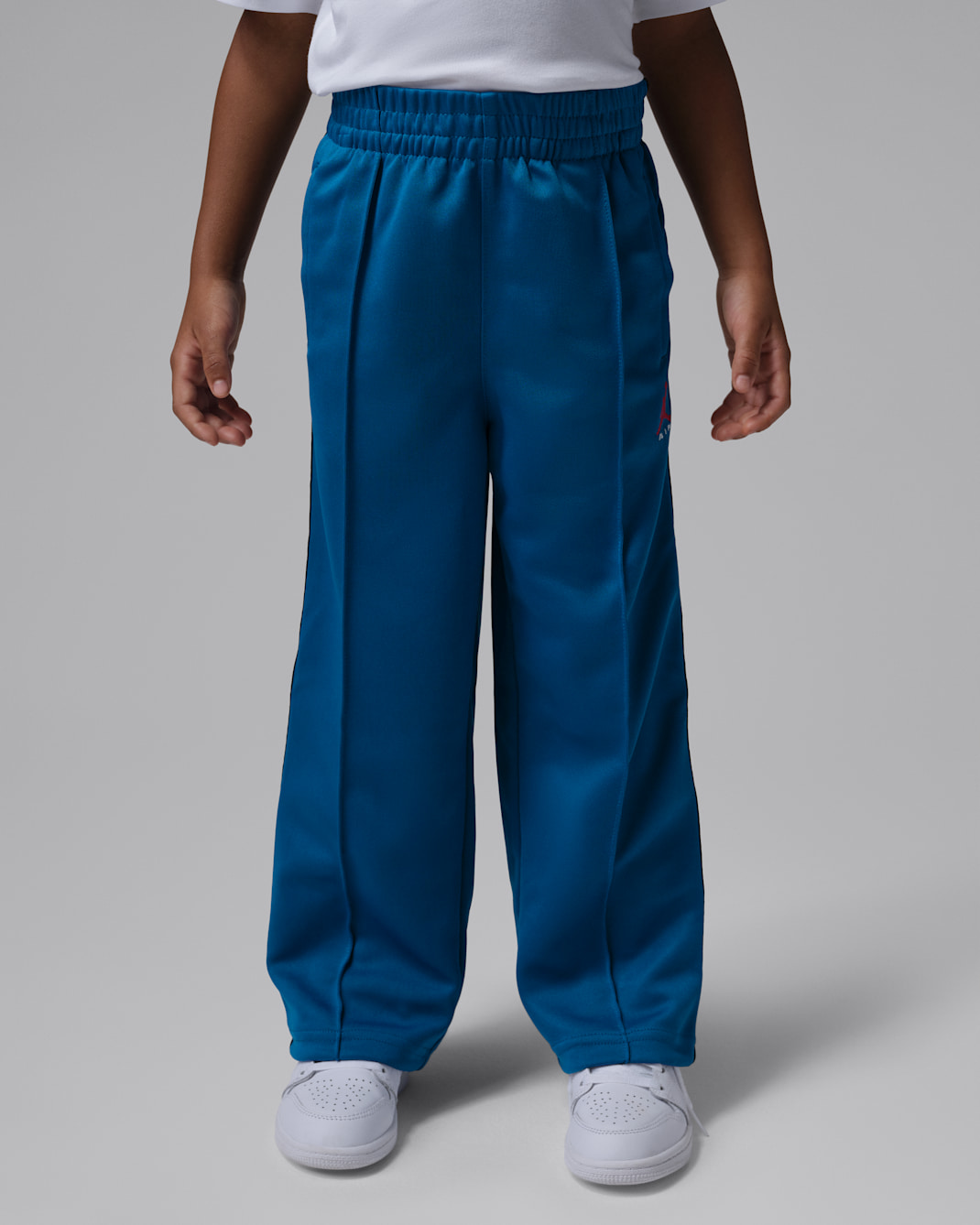 Jordan Brooklyn Essentials Little Kids' Dri-FIT 2-Piece Track Set