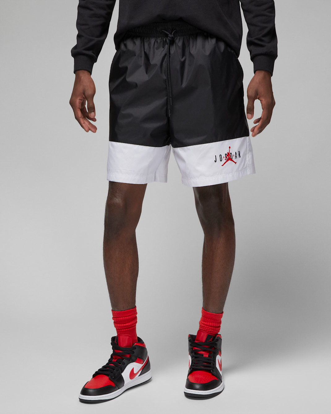 Jordan Essentials Men's Woven Shorts - Black/White/Gym Red