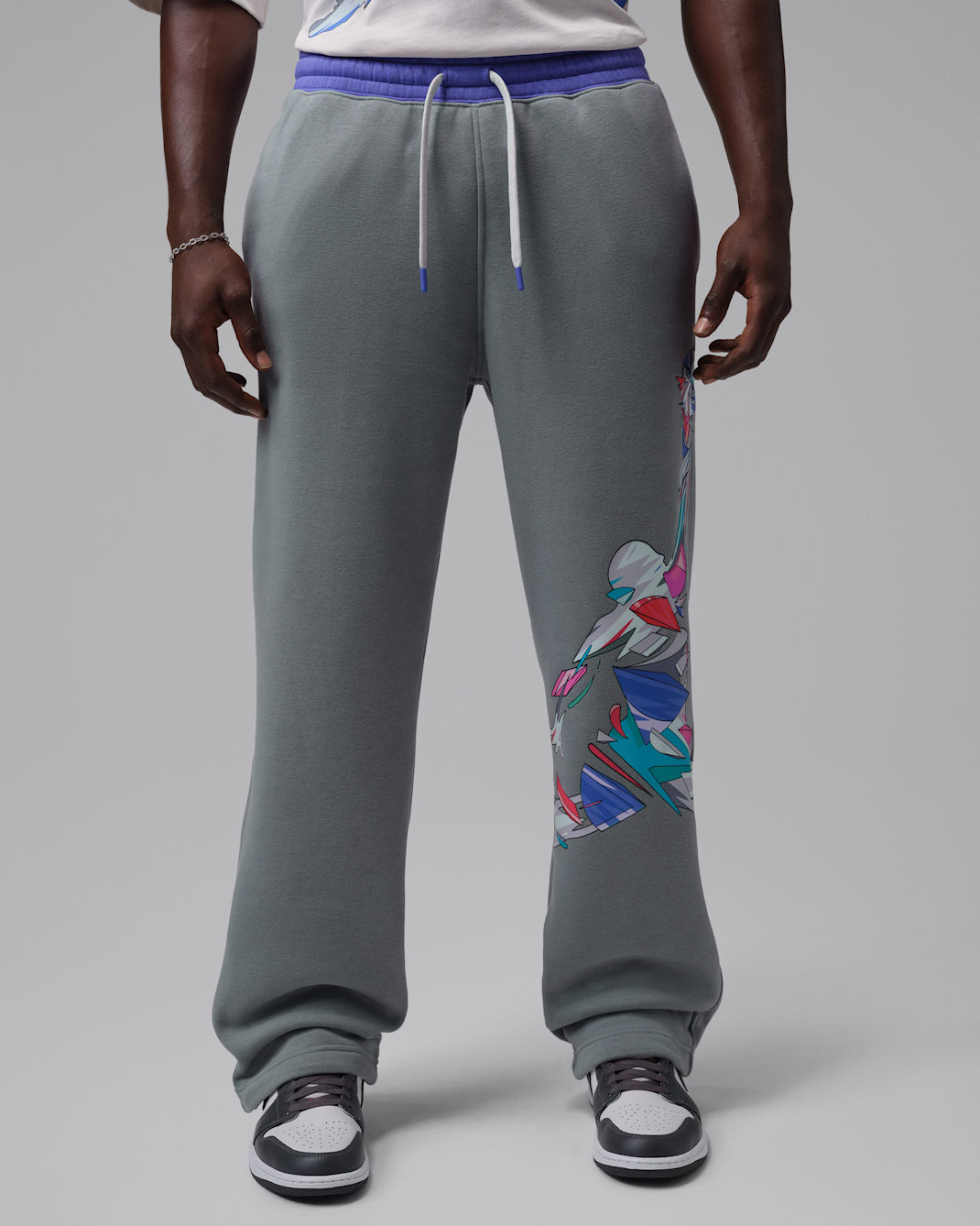 Jordan Brooklyn Men's Fleece Pants - Particle Grey/Rush Violet