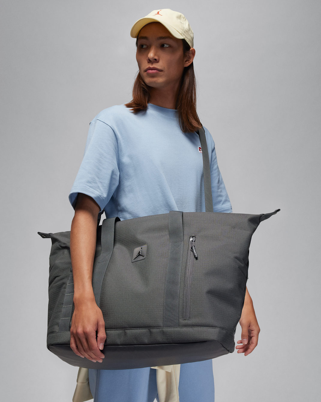 Jordan Duffle Bag (40L) - Dark Smoke Grey