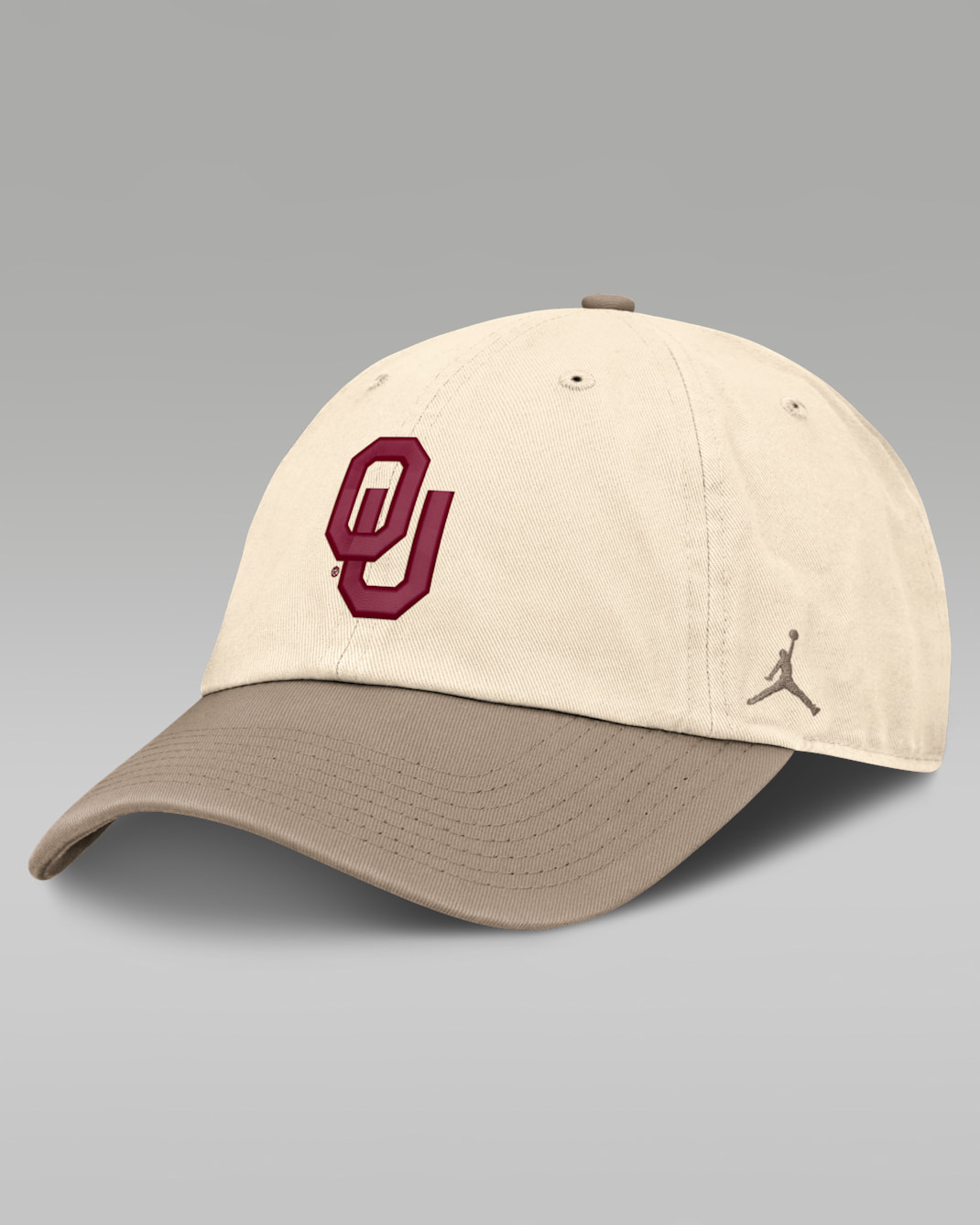 Gorra universitaria ajustable marca Jordan para hombre Oklahoma Natural Club - Natural/Caqui