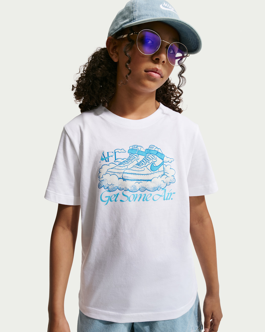 Nike Sportswear Older Kids' T-Shirt - White